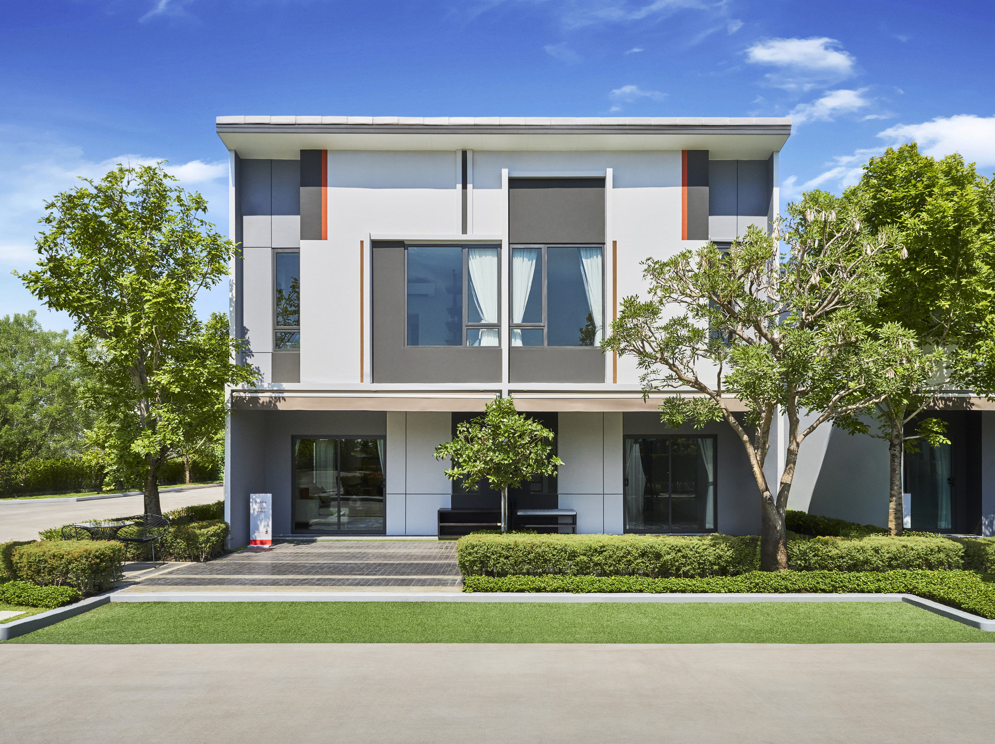 Detached home